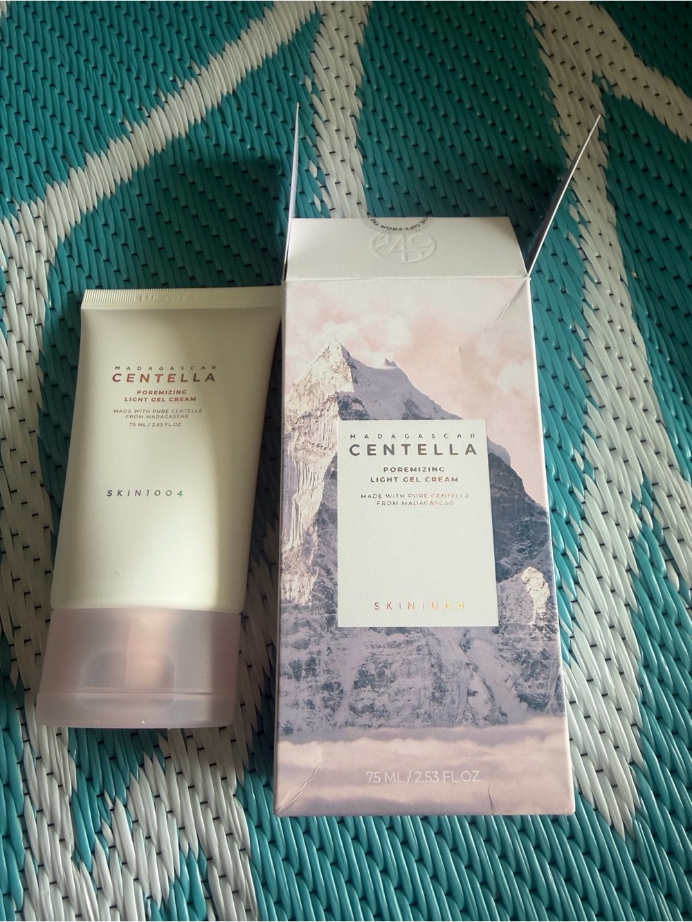 Madagascar Centella Poreminizing Light Gel Cream - White